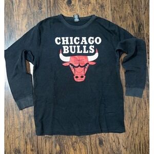 Chicago bulls black crewneck sweatshirt XL NBA brand Used Good condition
